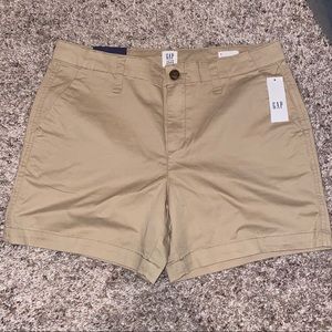 GAP shorts